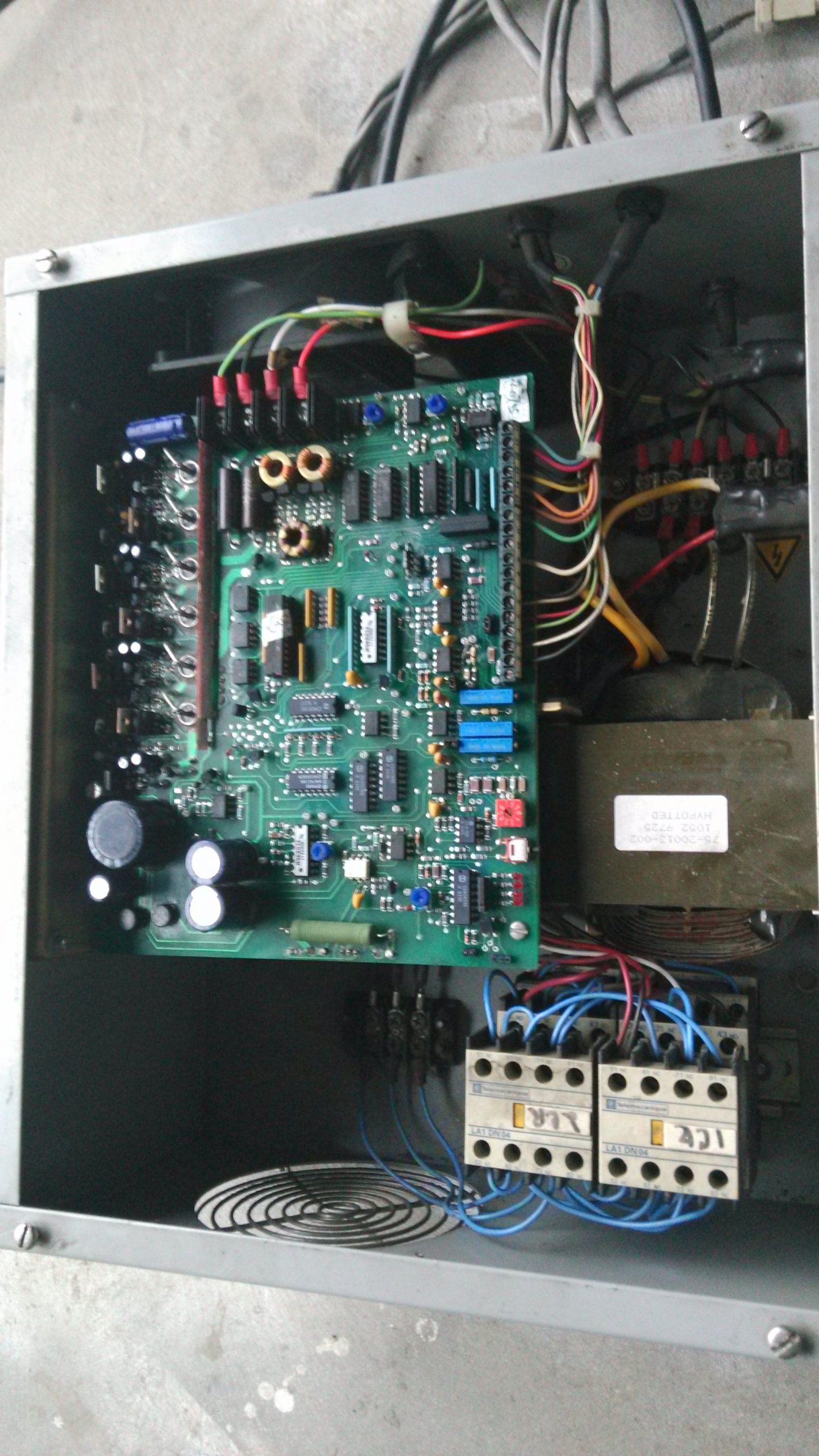 41132400 ~ 41132407 A UIC Axial Insertion Machine 6241D Switching Servo Amp Assy repair