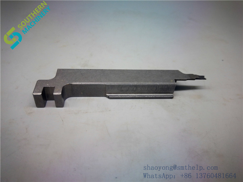PUSHER N210044355AA 108711001901 104131001901
