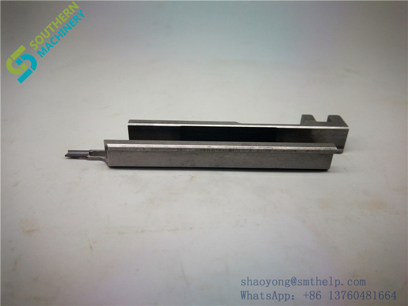 PUSHER N210044355AA 108711001901 104131001901