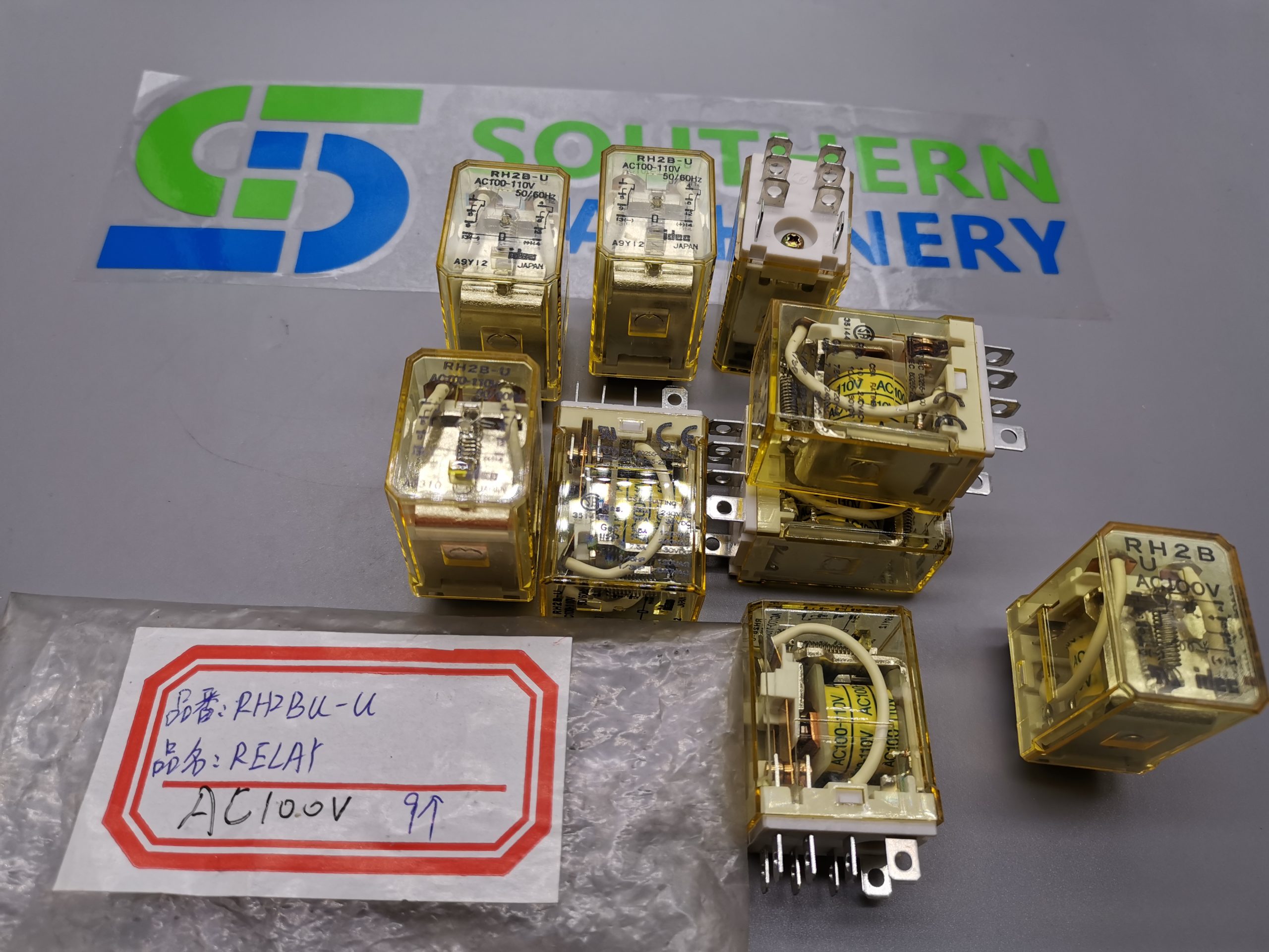 RH2B-U Relay -AC100V